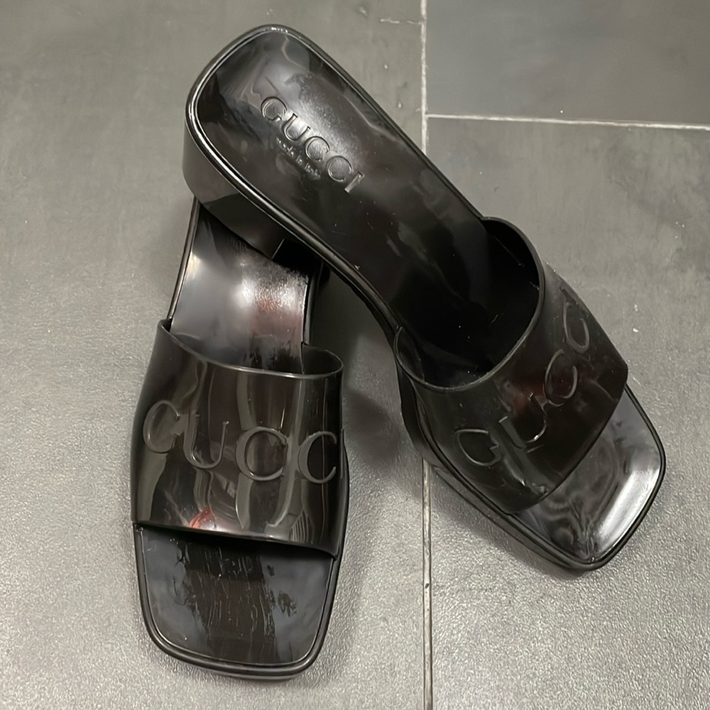 Gucci Rubber Slide Sandals in Black - Size 36